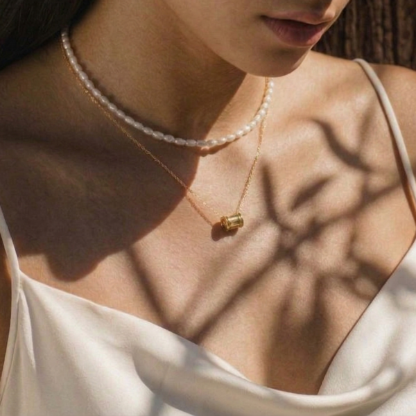 Grandinėlė ir perlų vėrinys