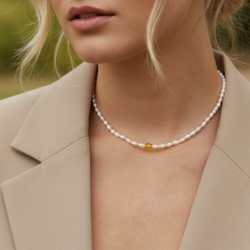 Barokinių perlų vėrinys su gintaru