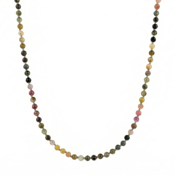 Įvairiaspalvio turmalino vėrinys